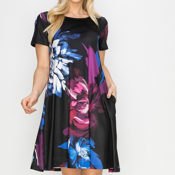 Women’s Floral Pocket Dress - Picture 12 of 15